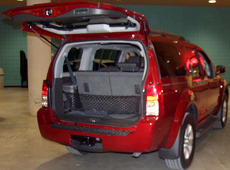 05 Nissan Pathfinder 4dr Wagon