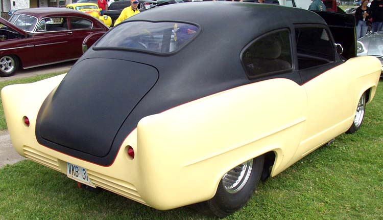51 Kaiser Henry J 2dr Sedan