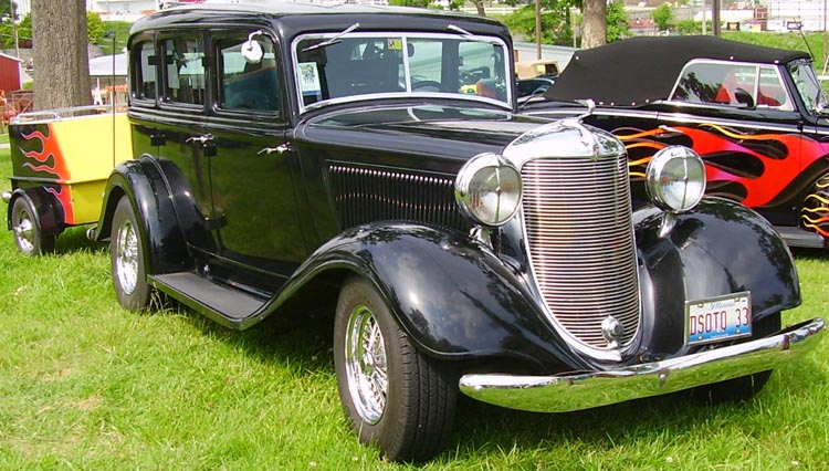 33 DeSoto 4dr Sedan