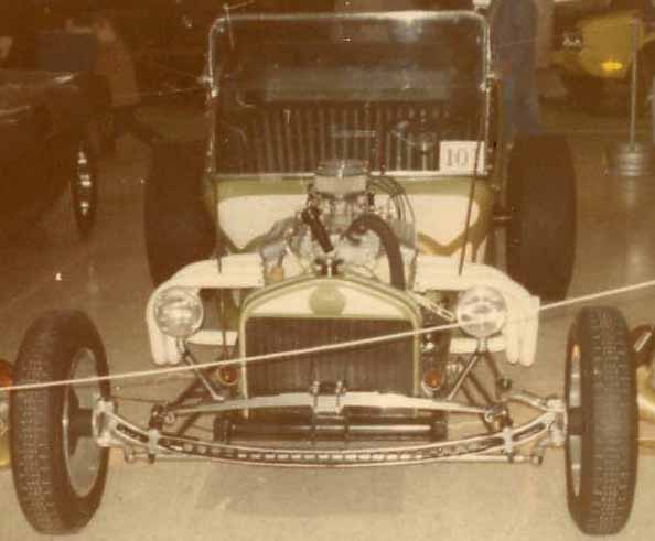 23 Ford Model T Bucket Roadster